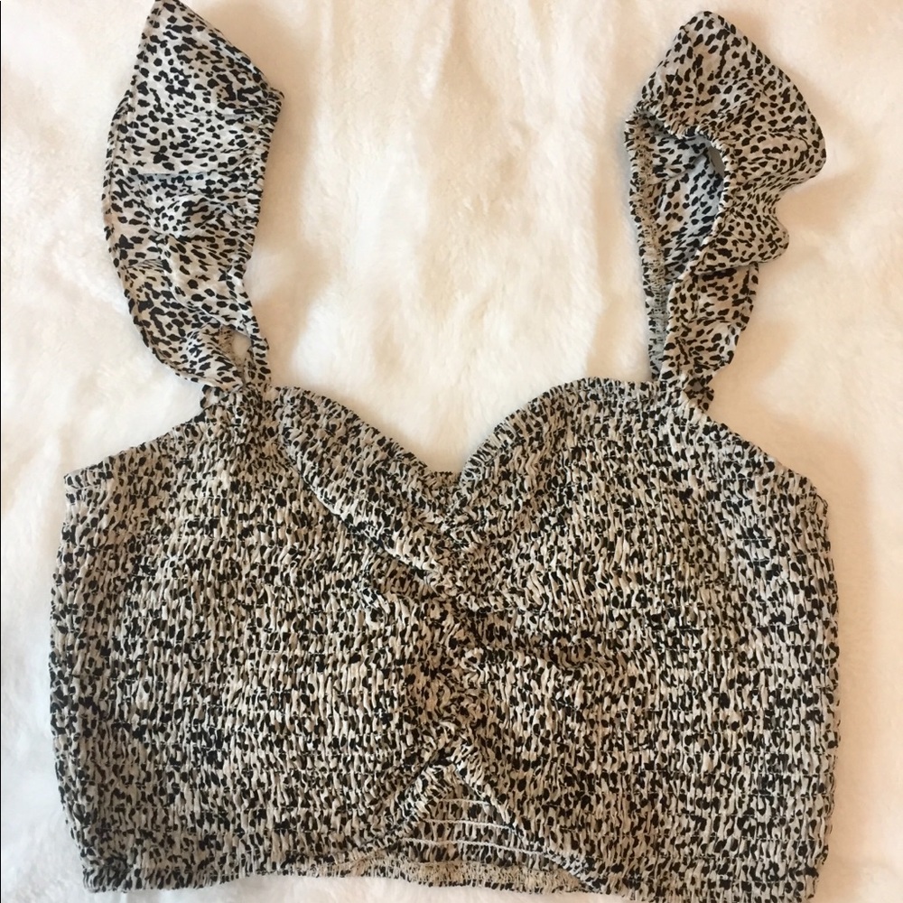 NWOT Mahina Ruffle Sleeve Top